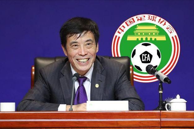 好妈妈：垂涎的父亲的女孩2020